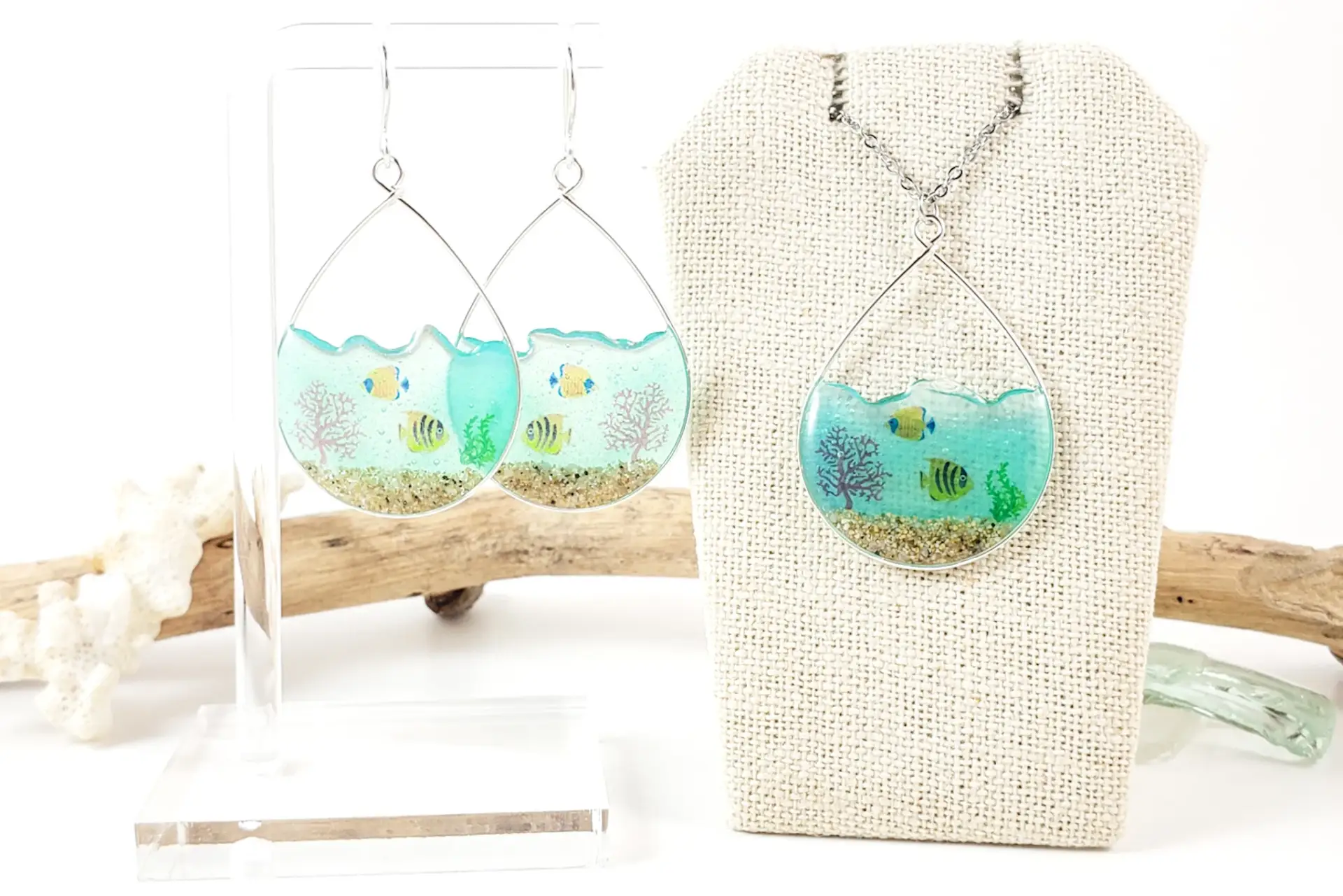 Under the sea earrings and necklace - Image 2