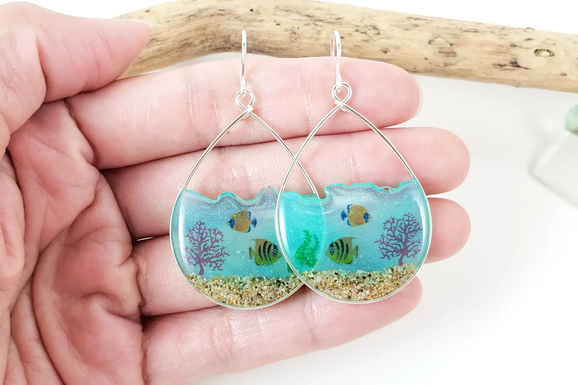 Under the sea earrings and necklace - Image 4