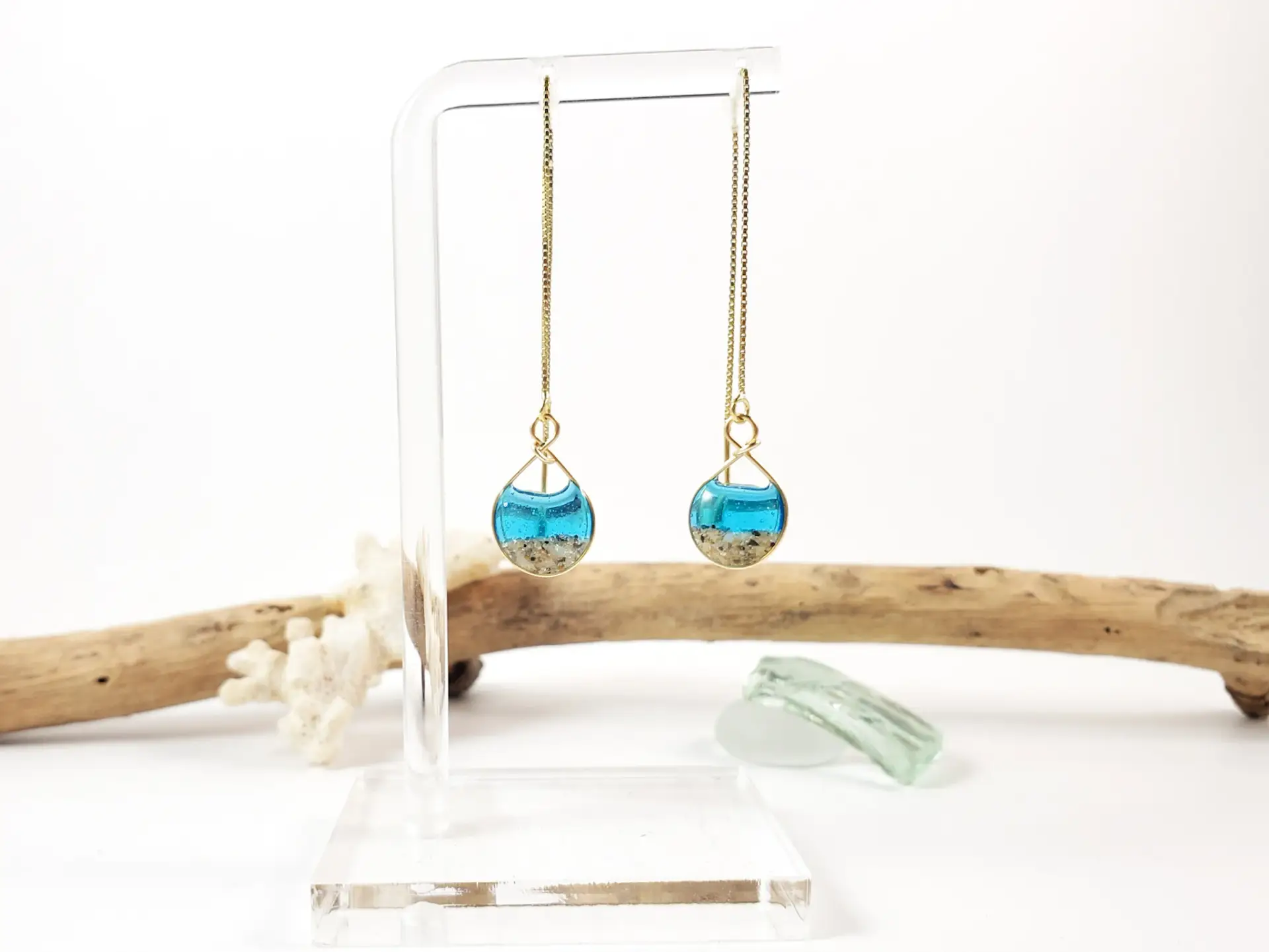 Marine blue water and sand threader earrings - Image 3