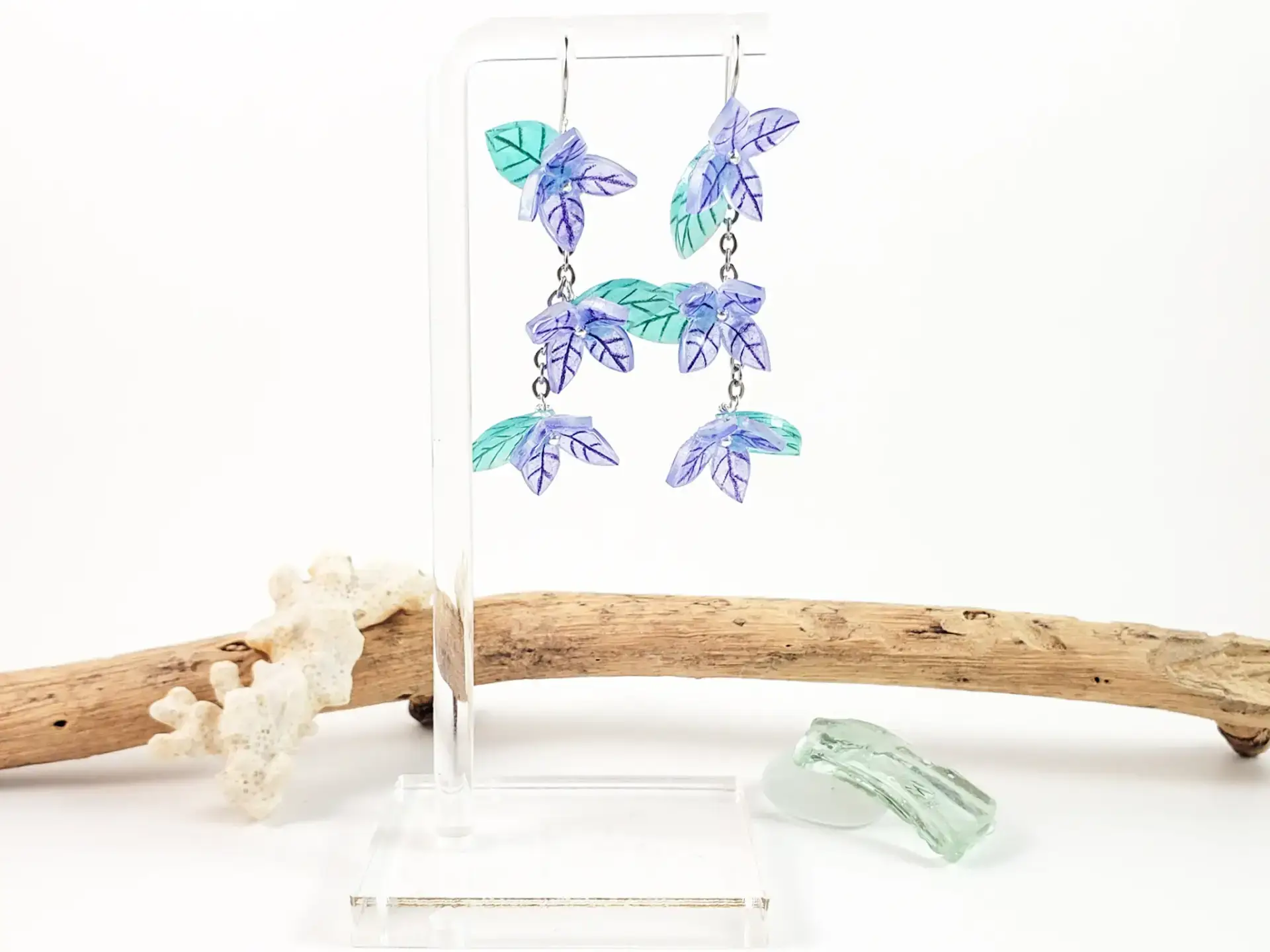 Purple flower lei earrings - Image 5