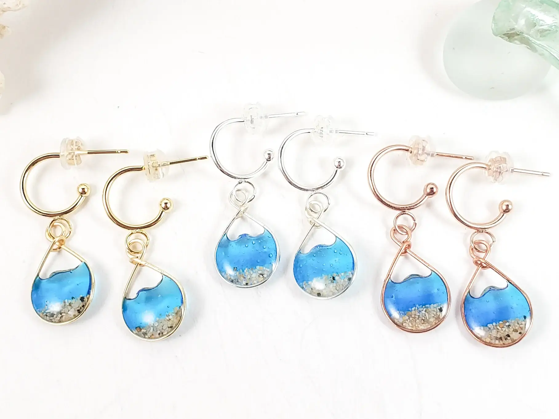 Marine blue water sand mini hoop earrings - Image 2
