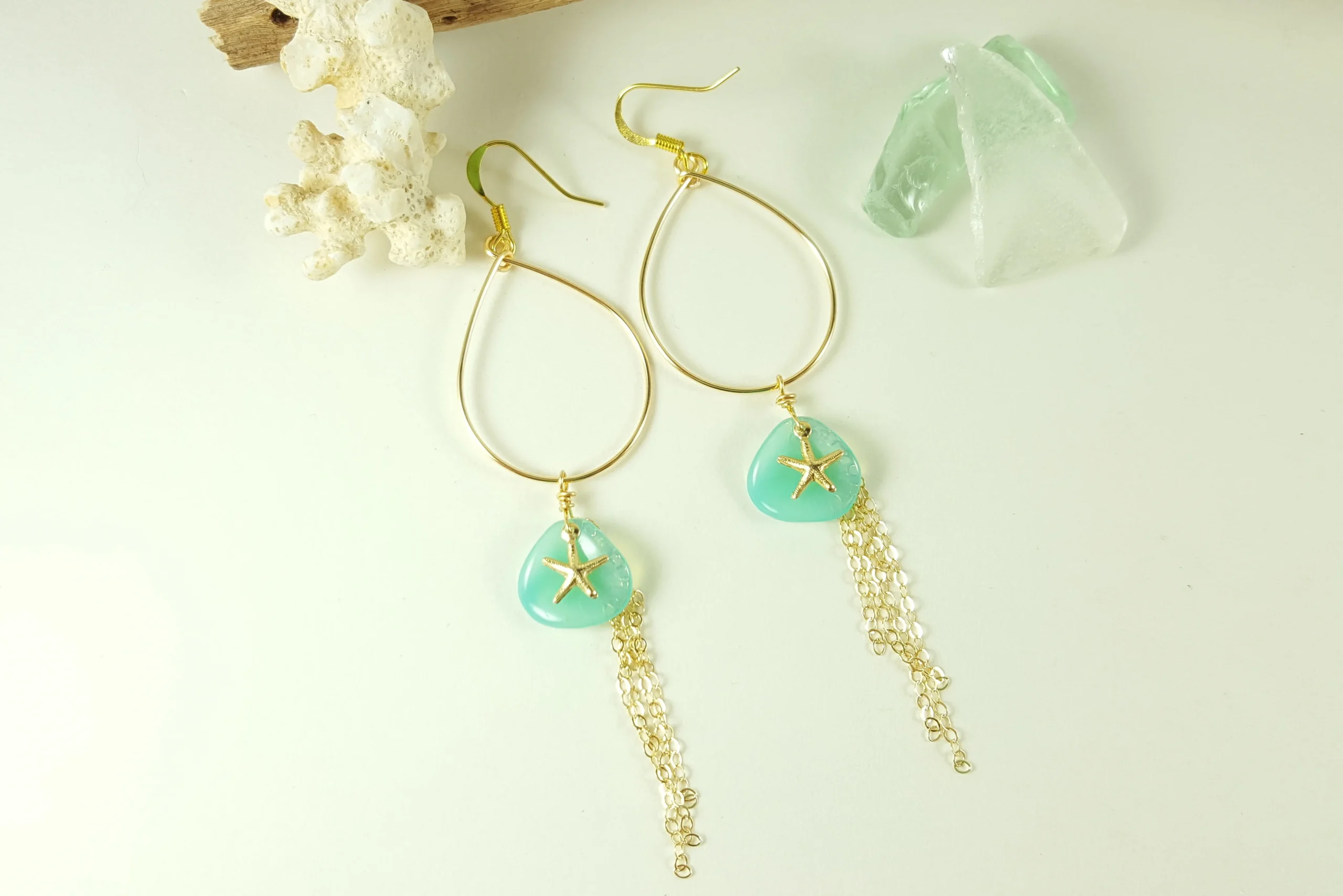 Aqua glass petal starfish teardrop earrings and necklace in silver and gold - Image 3