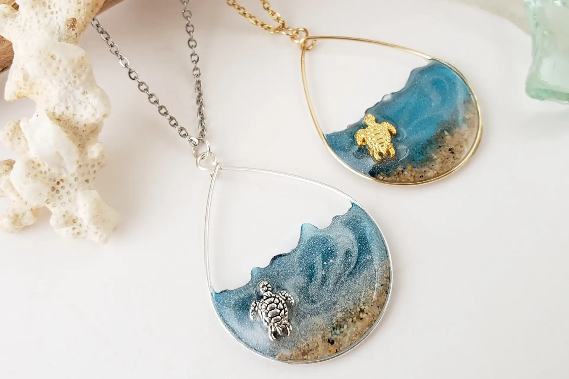 Baby turtle water sand earrings and necklace - Image 2