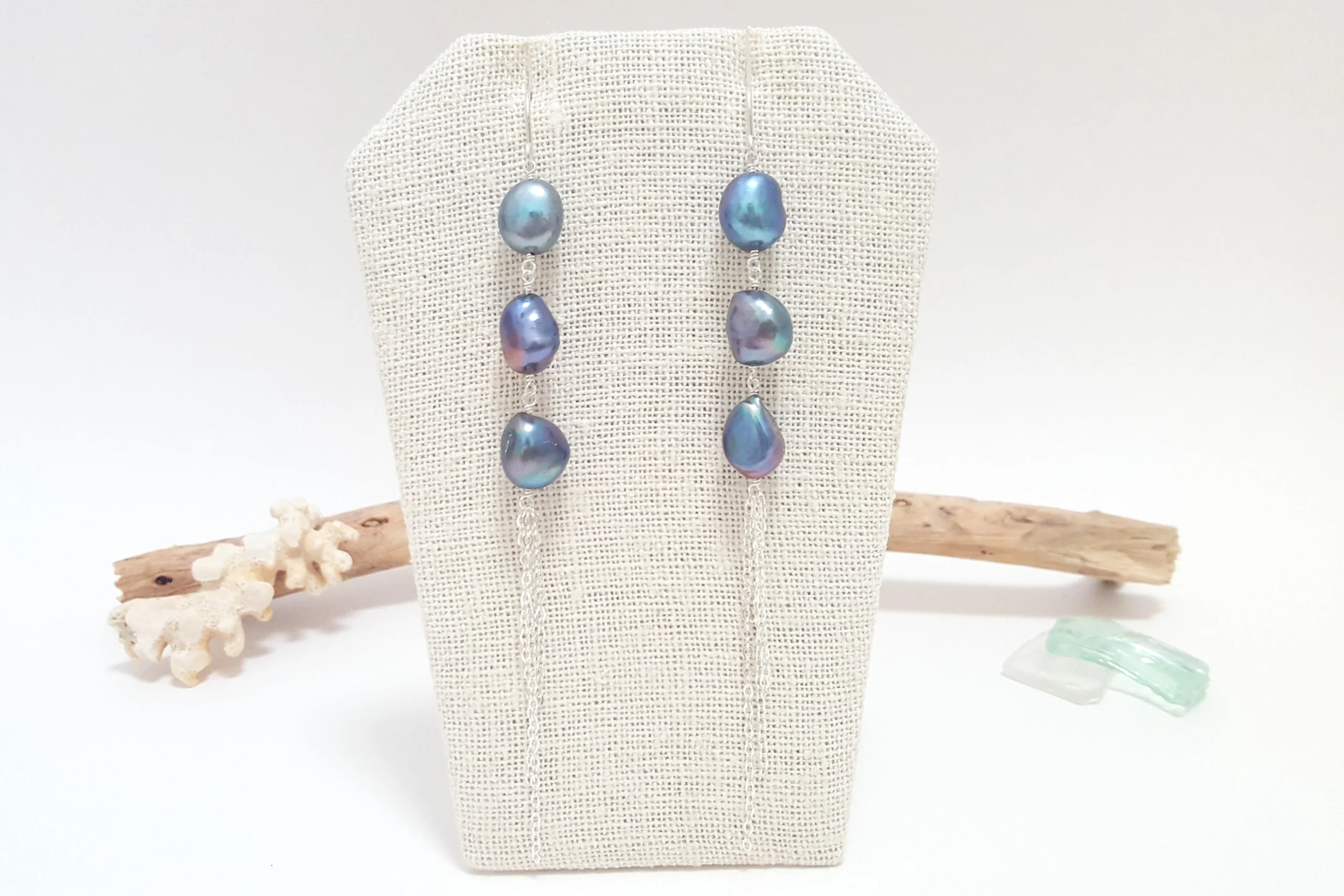 Baroque pearl tassel earrings - Image 4