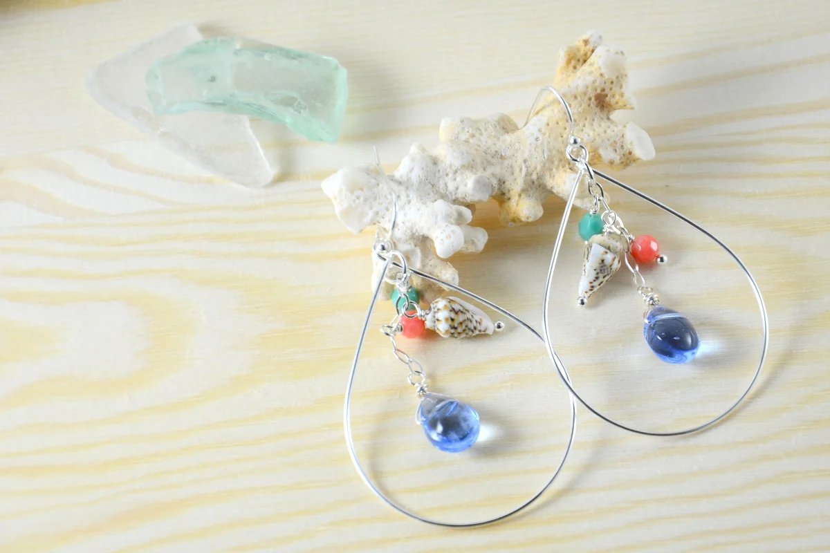 Blue glass pink coral teal bead silver teardrop earrings - Image 3