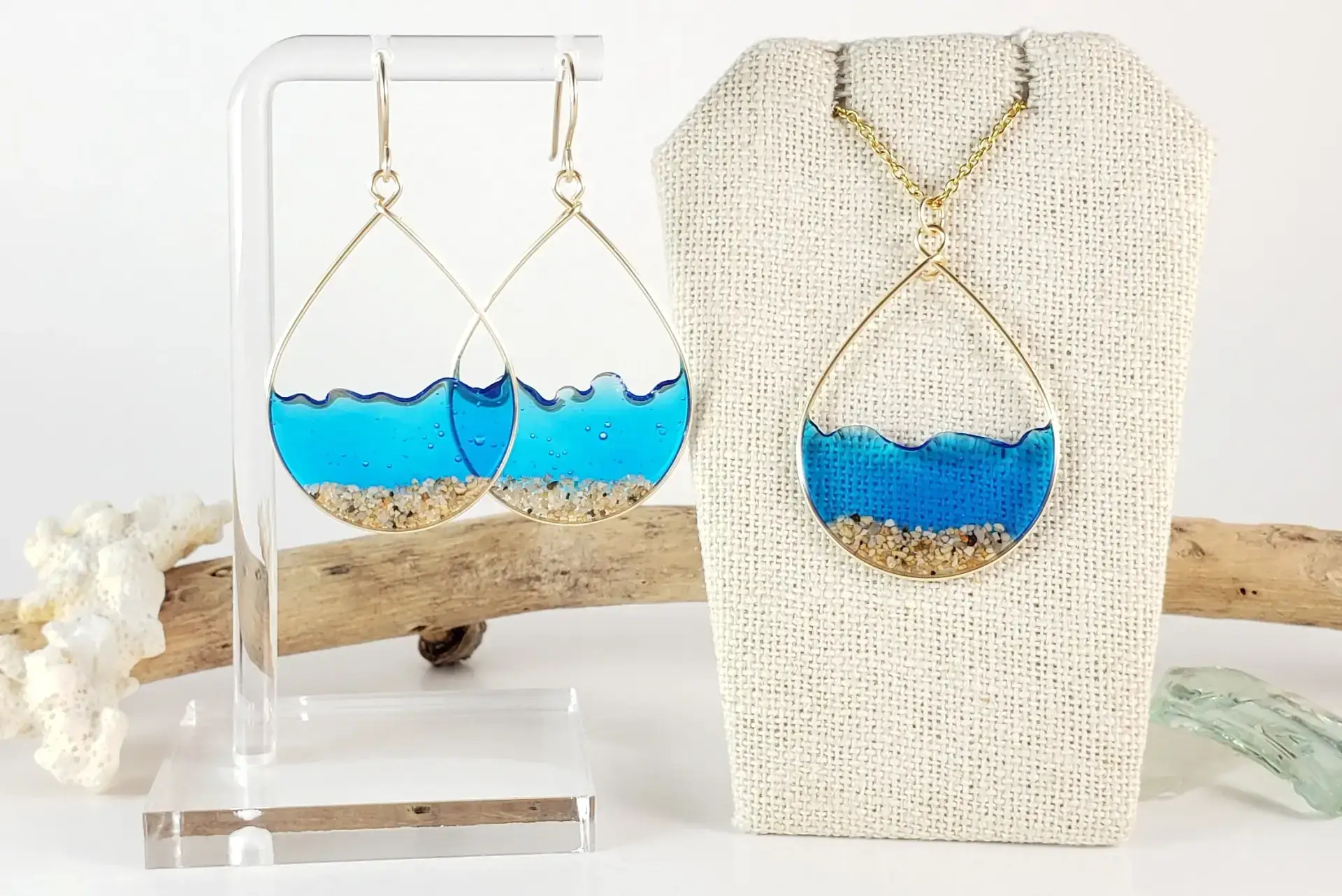 Marine blue water sand teardrop earrings and necklace - Image 11