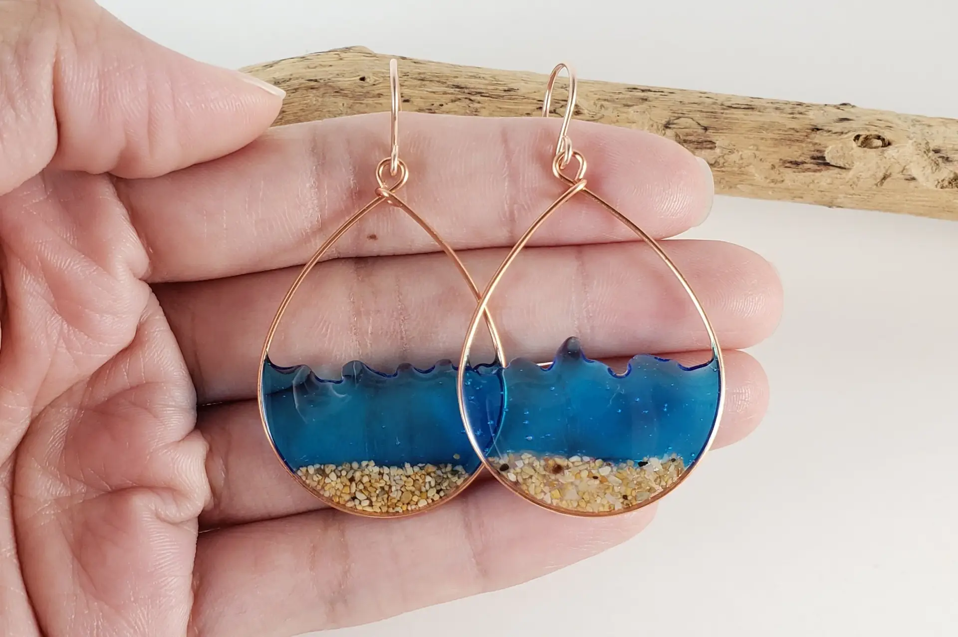 Marine blue water sand teardrop earrings and necklace - Image 9