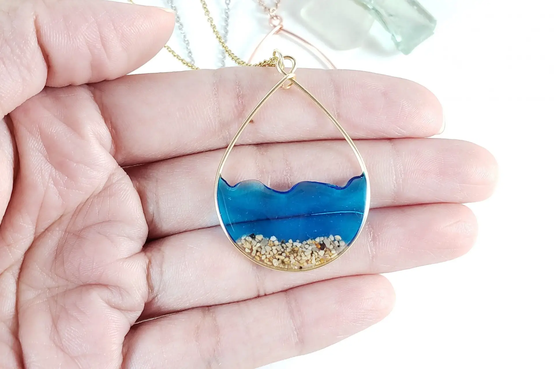 Marine blue water sand teardrop earrings and necklace - Image 8