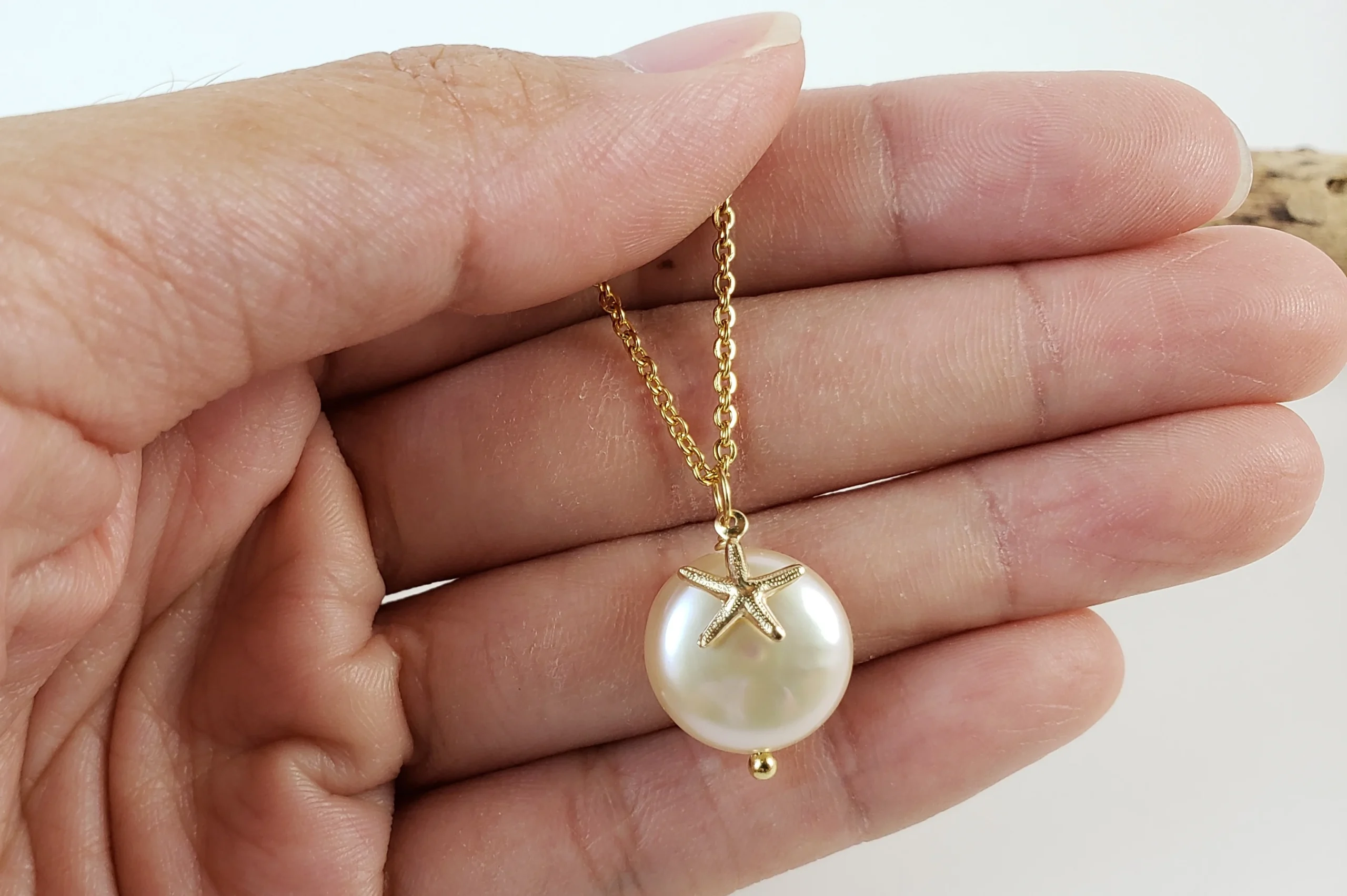 Coin pearl starfish earrings and necklace - Image 2