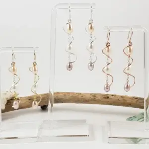 Freshwater pearl spiral earrings