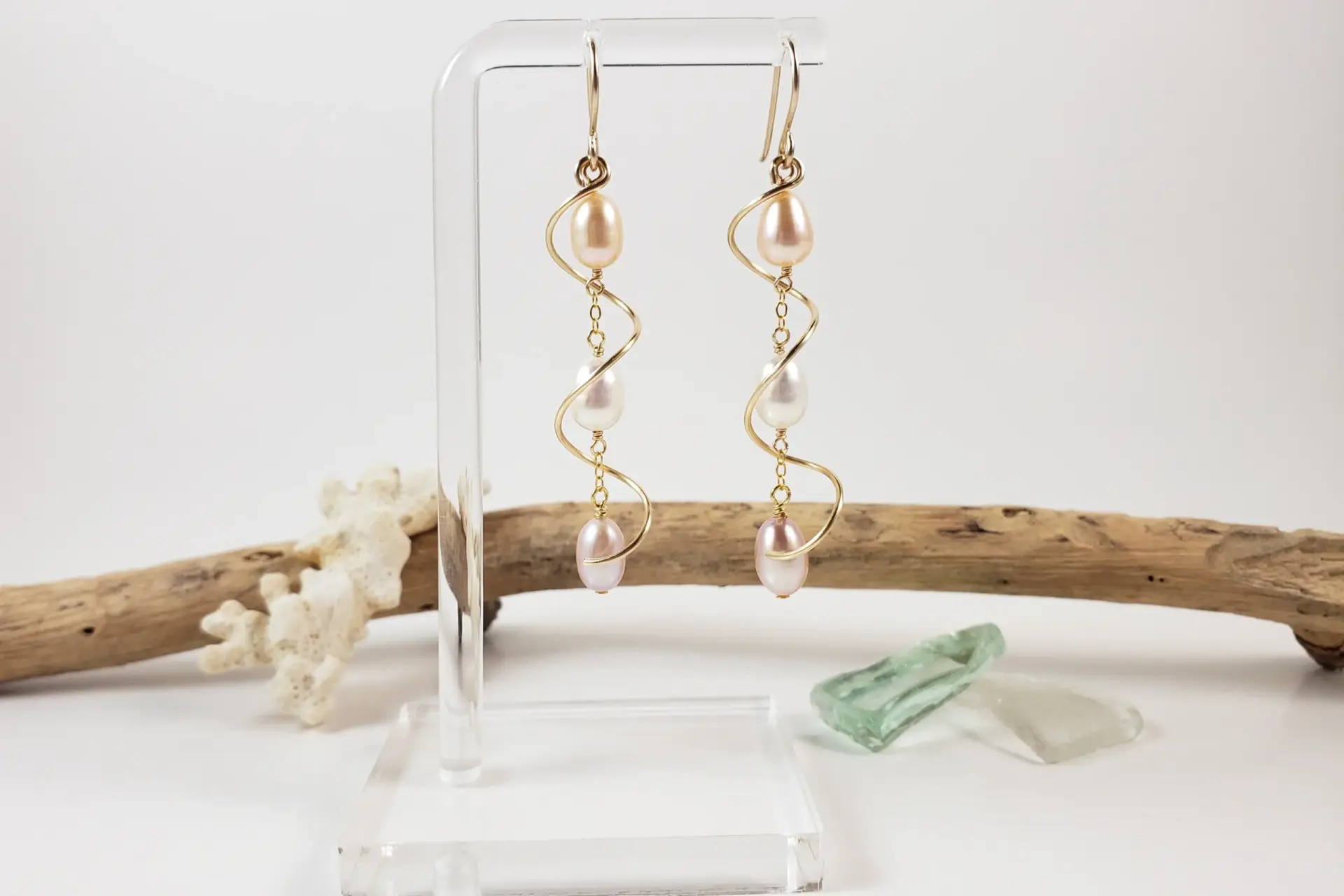 Freshwater pearl spiral earrings - Image 2