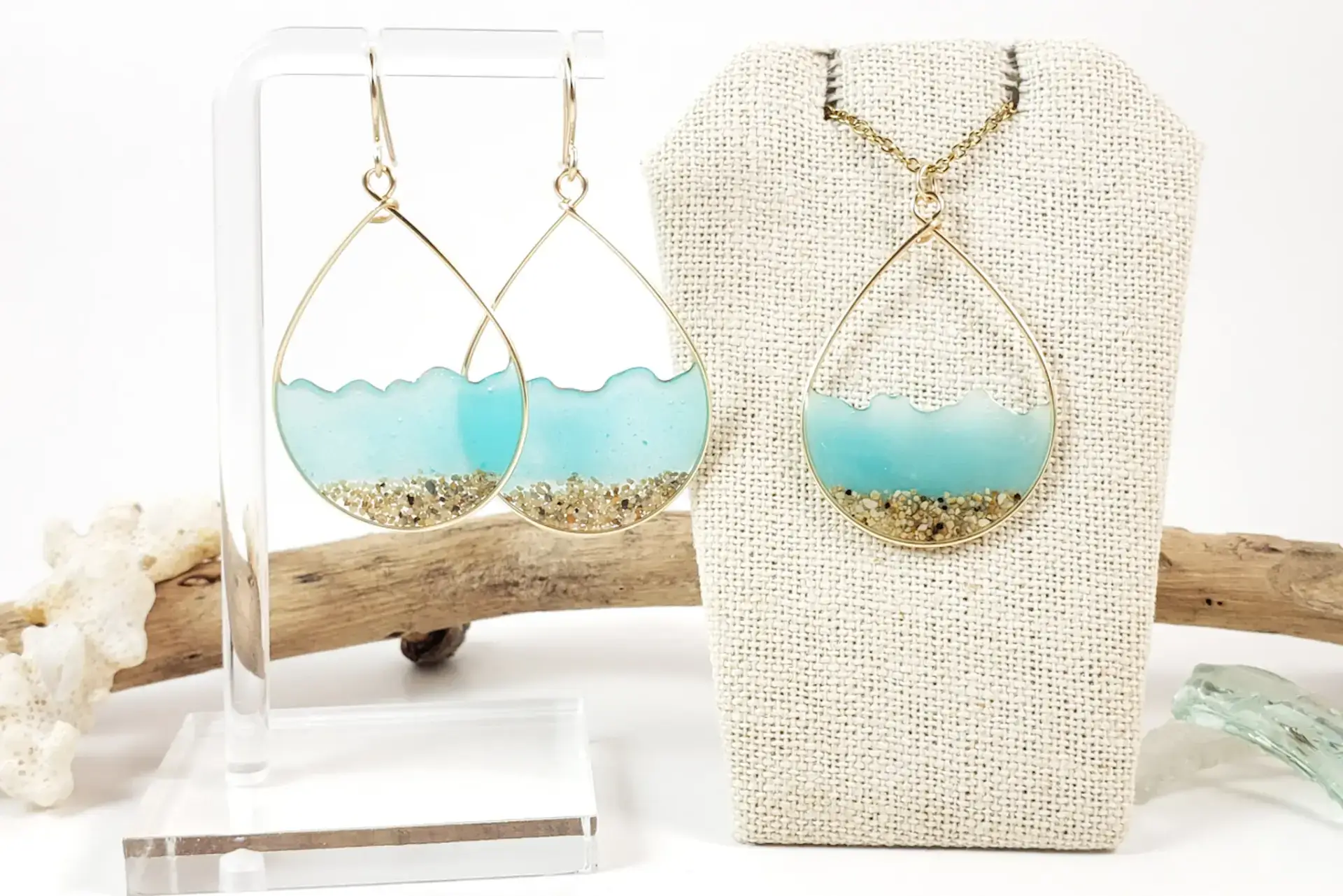 Aqua glow in the dark water and sand teardrop earrings and necklace - Image 9