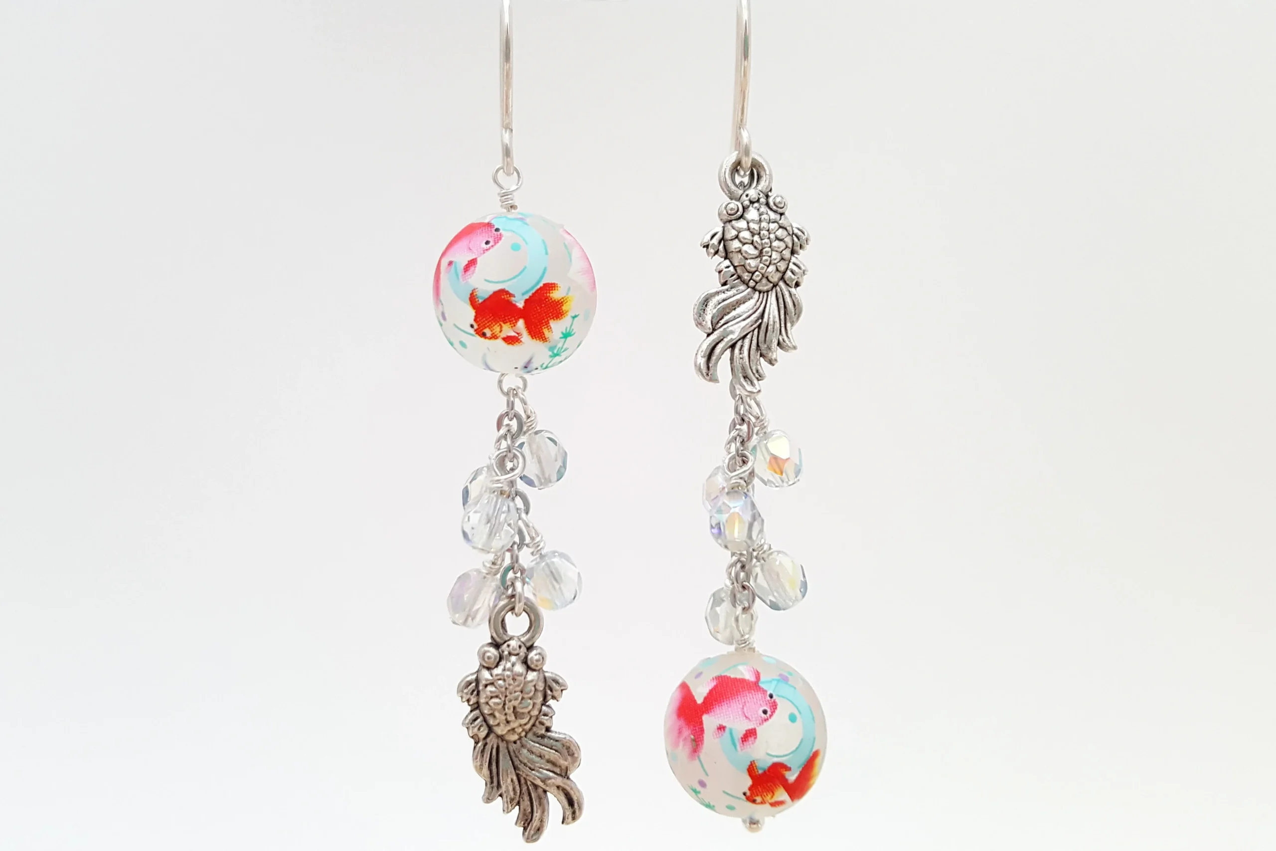 Goldfish asymmetrical earrings - Image 3
