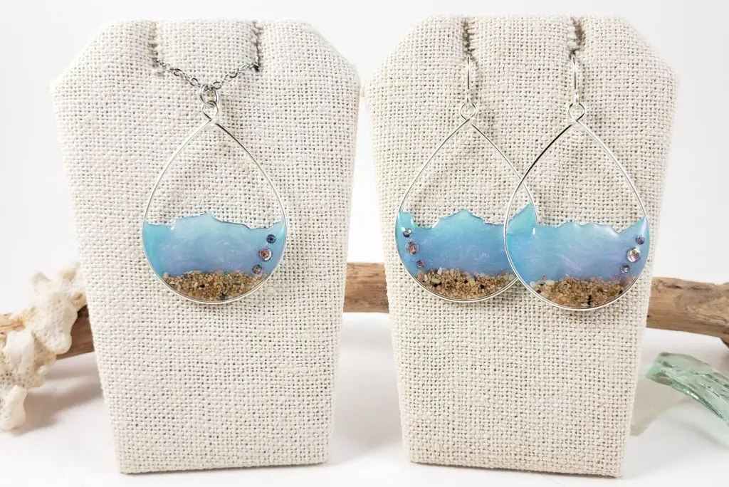 Japanese violet water and sand earrings and necklace in silver