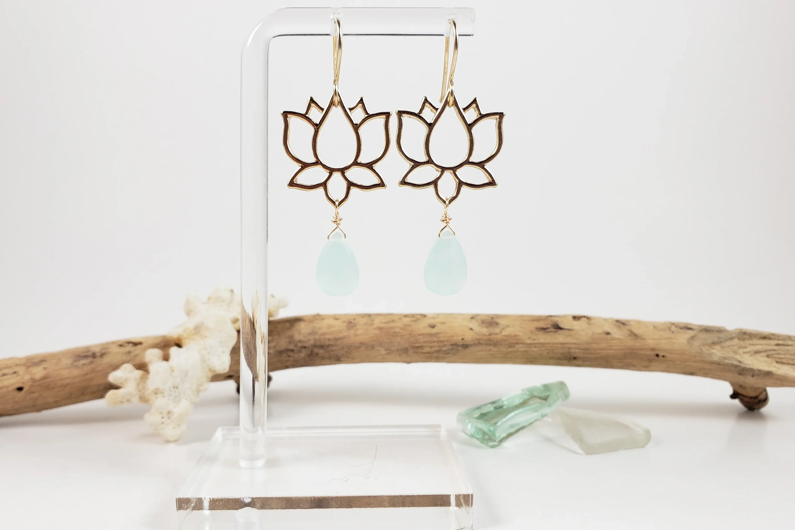 Large lotus earrings and necklace - Image 2