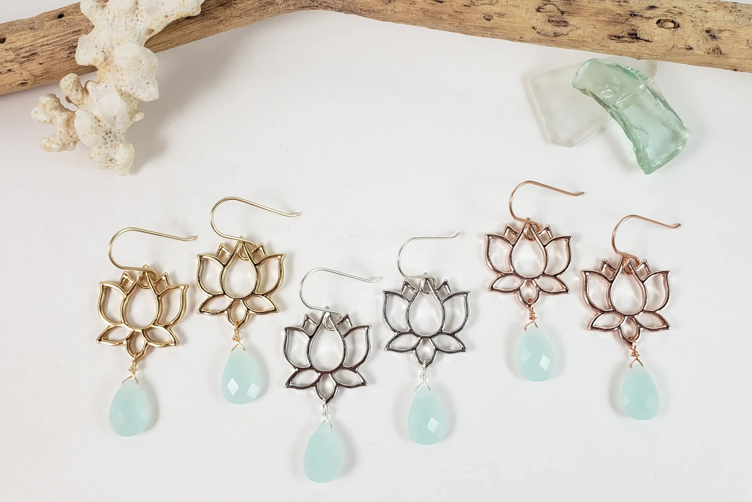 Large lotus earrings and necklace - Image 4