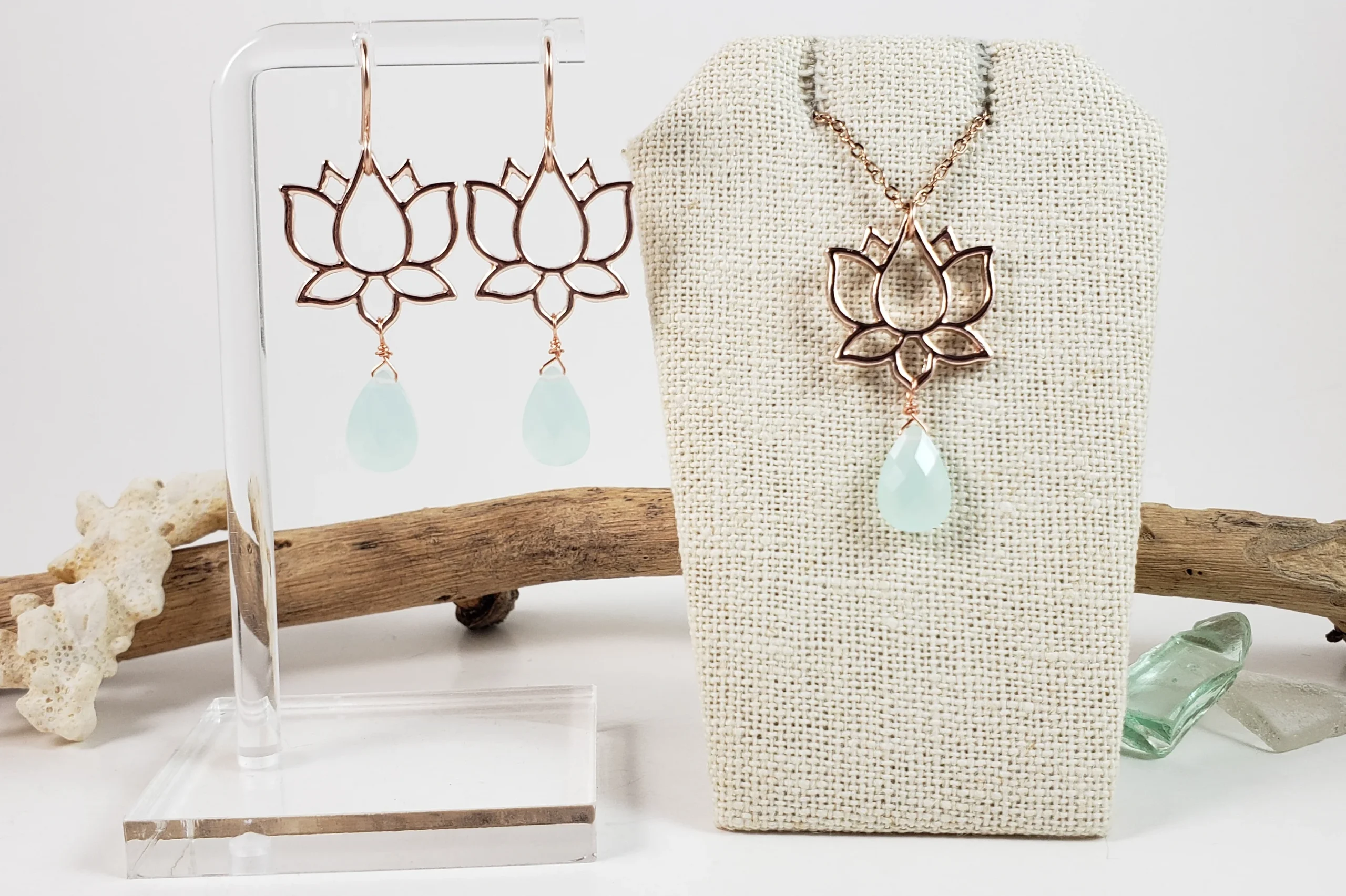 Large lotus earrings and necklace - Image 6