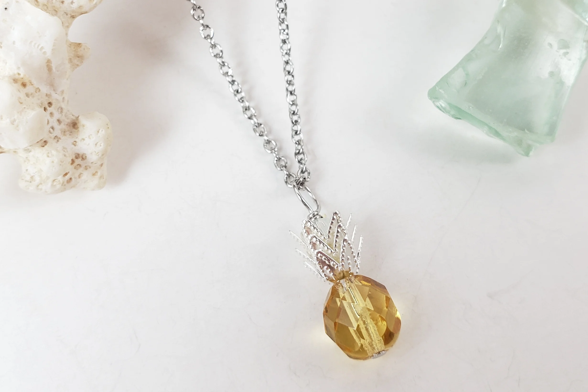 Pineapple earrings and necklace in different colors - Image 13