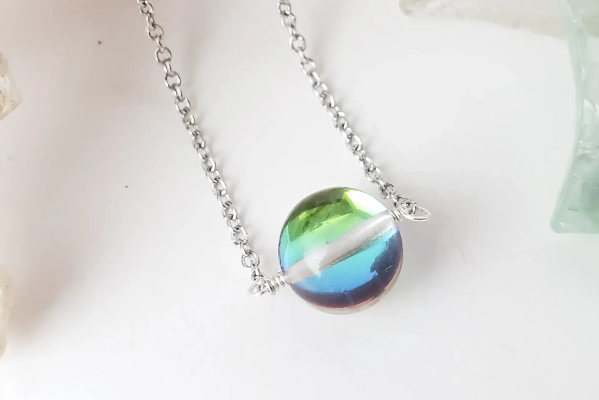 Rainbow spectrolite crystal floating necklace - Image 2