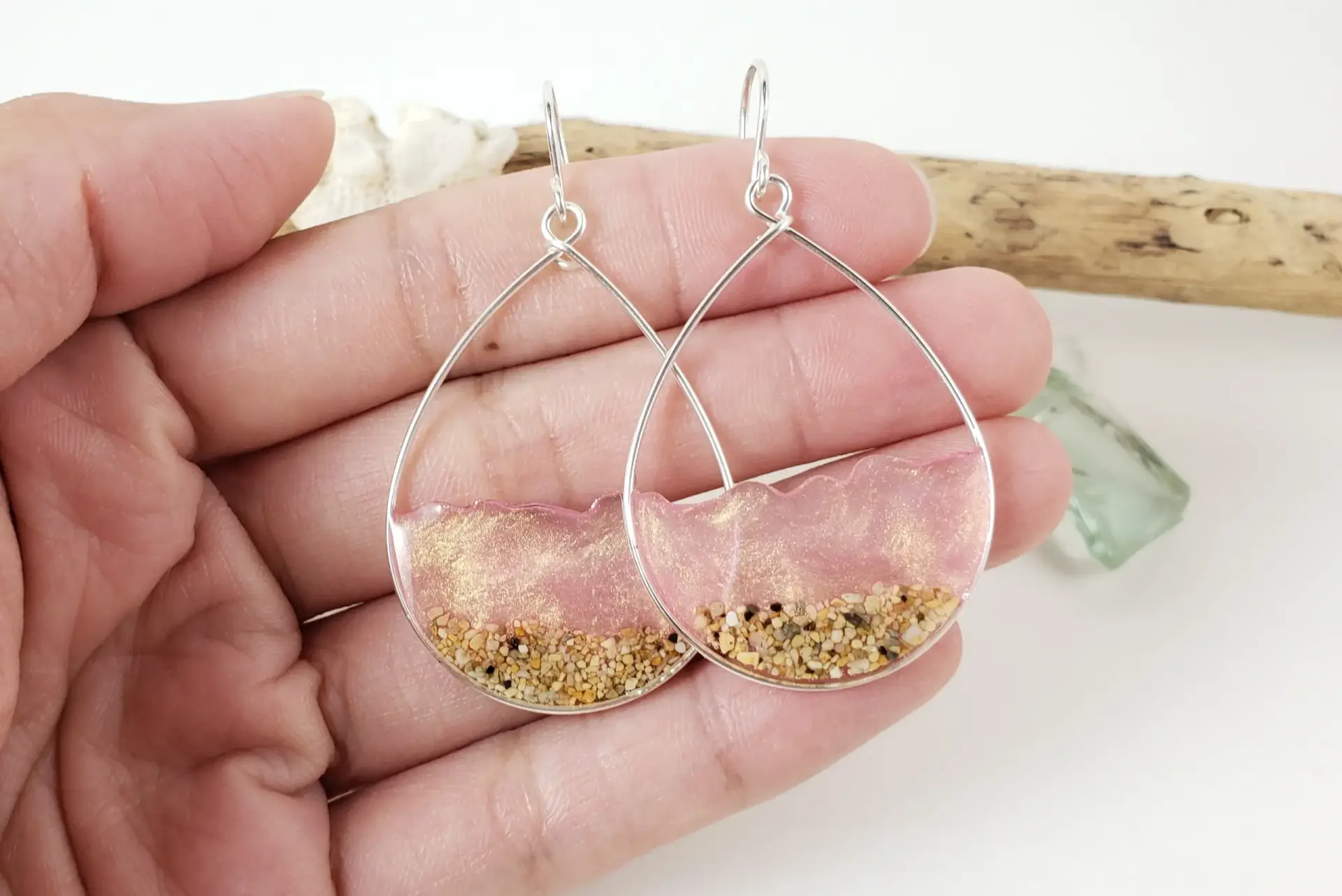 Rose gold water and sand earrings and necklace - Image 4