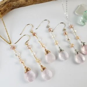 Rose quartz and freshwater pearls earring and necklace