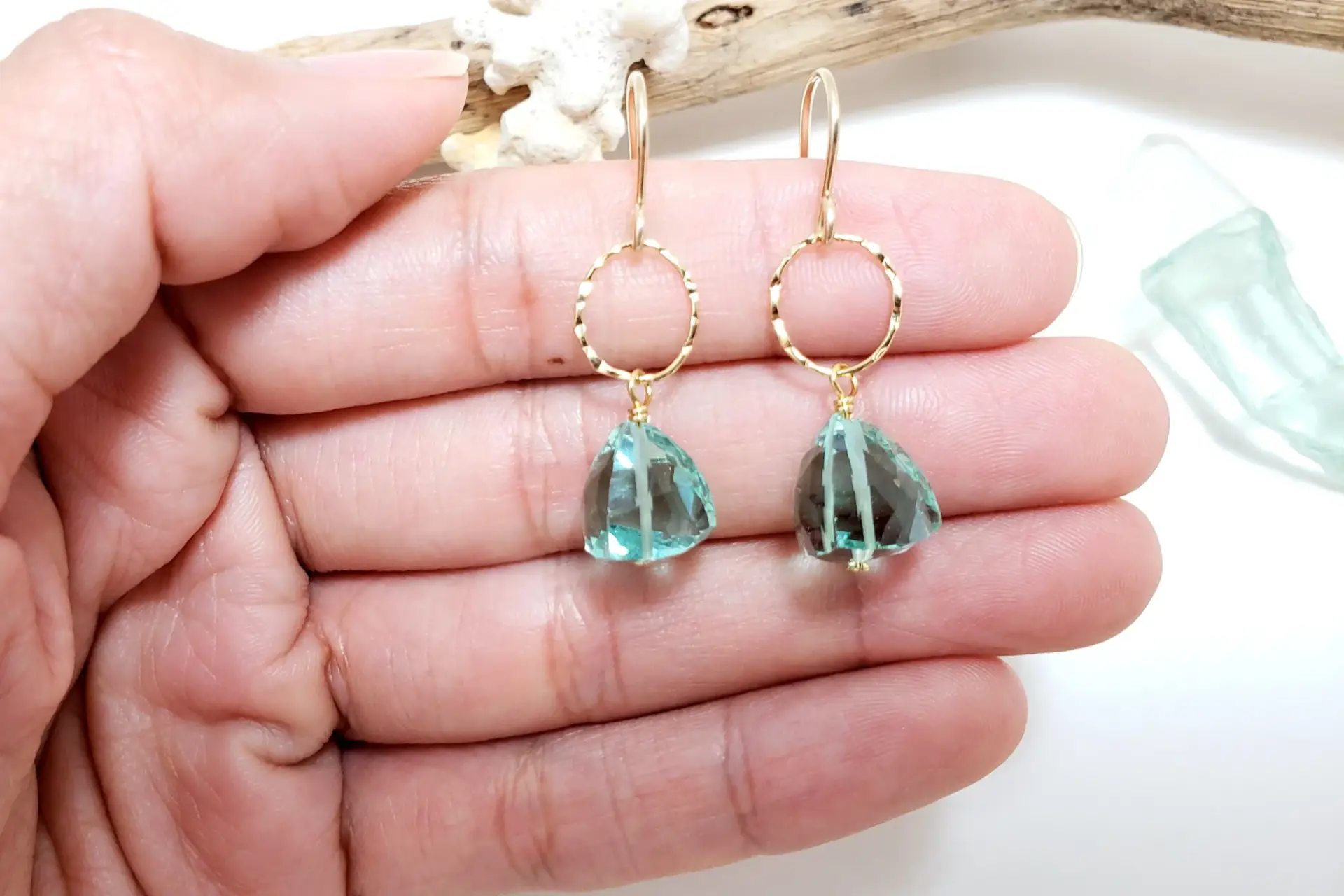 Sea green trillion earring and necklace - Image 17