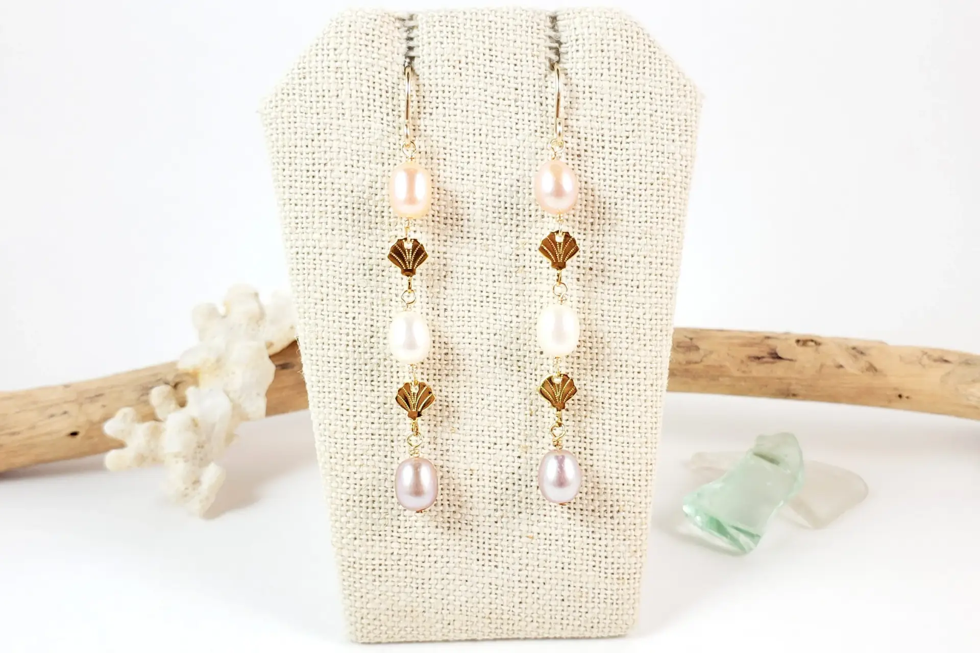 Shell chain and freshwater pearl earrings, necklace, and bracelet - Image 14