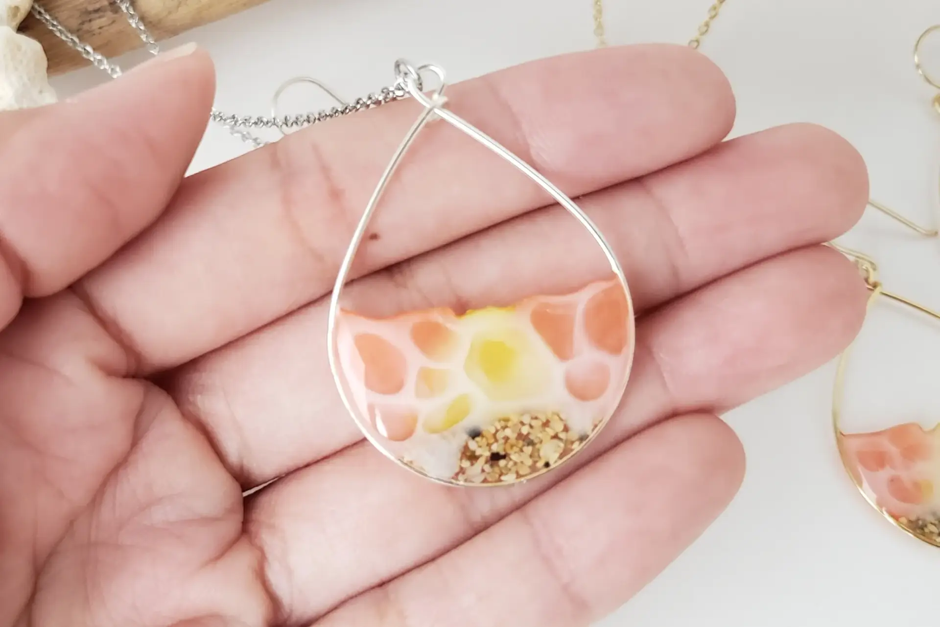 Sunset seafoam earrings and necklace - Image 2