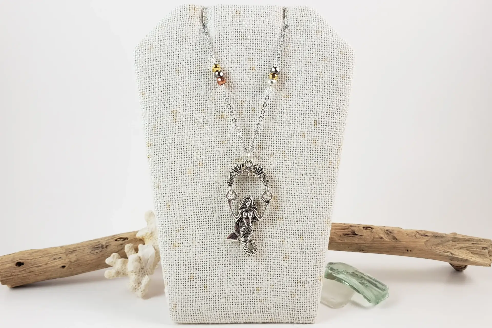 Swinging mermaid pyrite necklace - Image 2