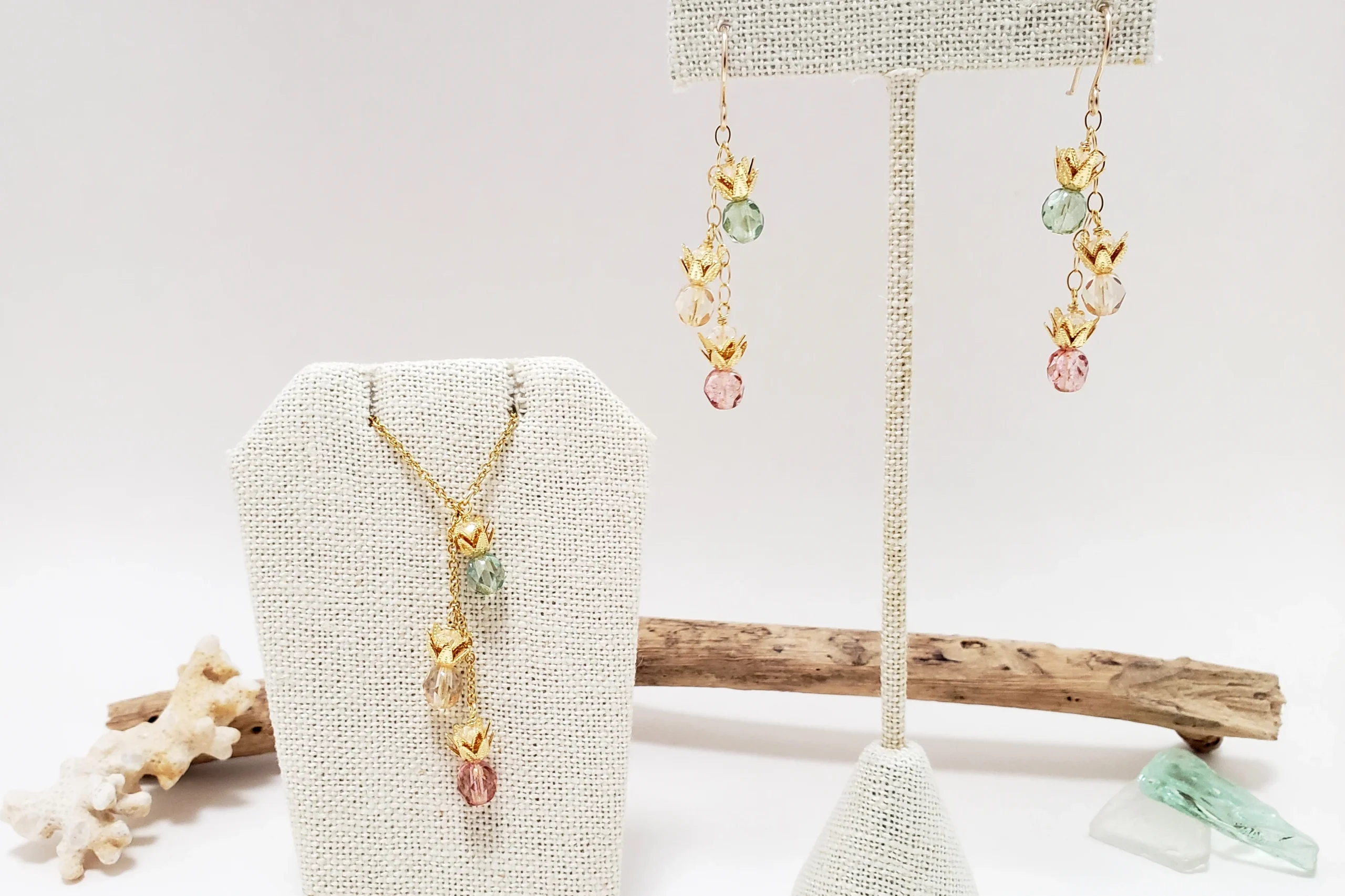 Triple pineapple earrings and necklace - Image 9
