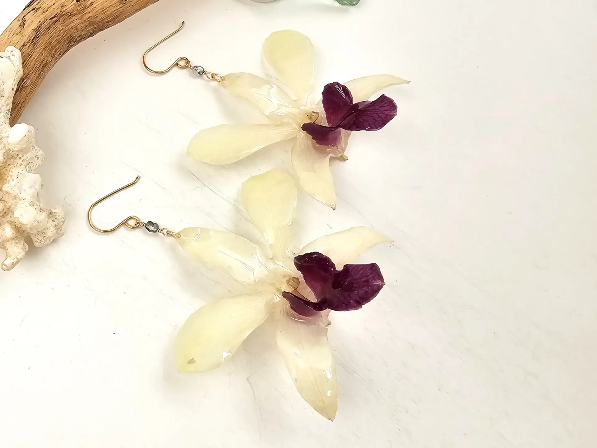 Orchid earrings-Pearl - Image 4