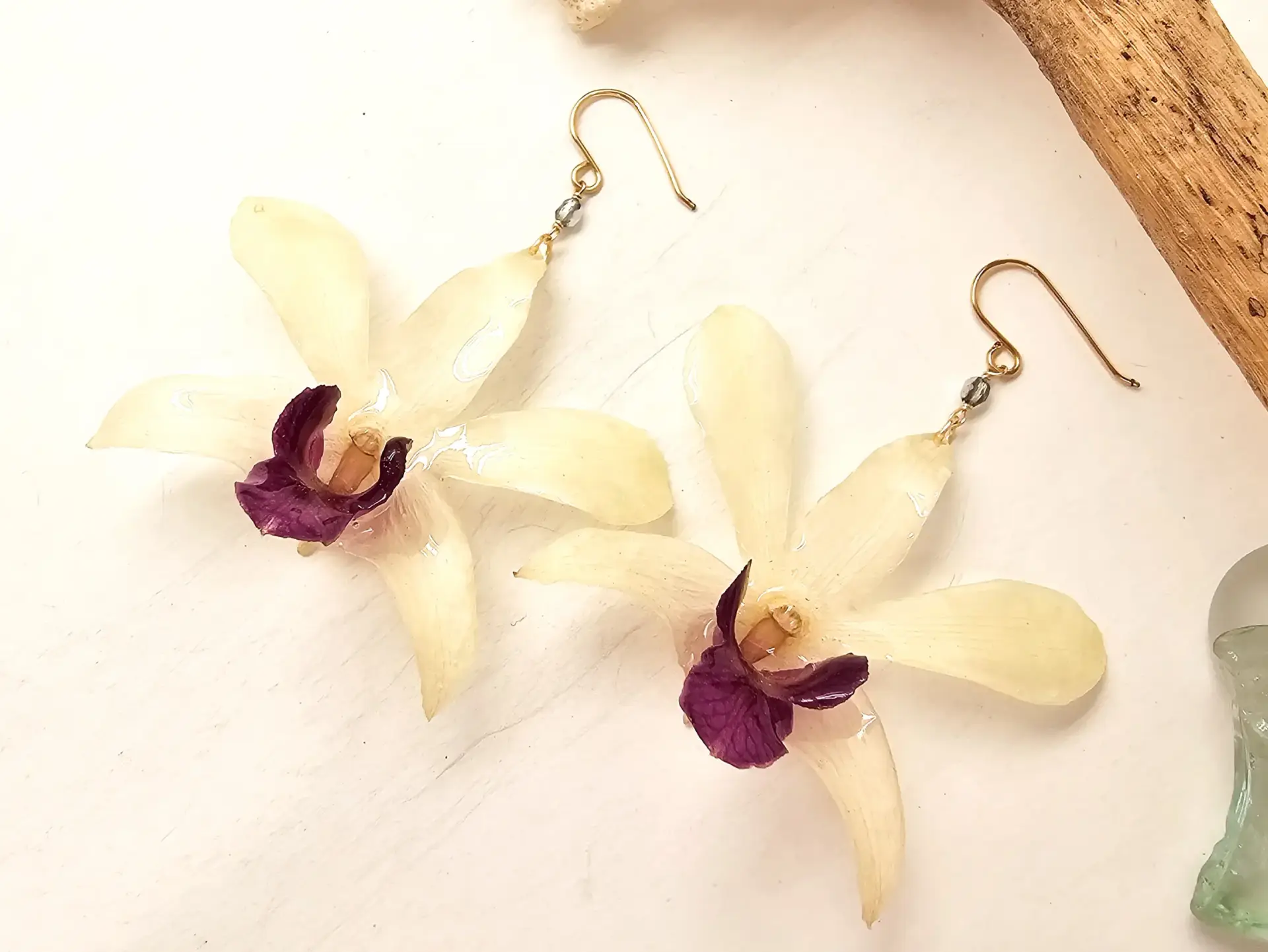Orchid earrings-Pearl - Image 3