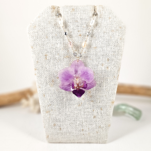 Orchid necklace-Cora