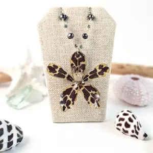 Orchid necklace-Rue