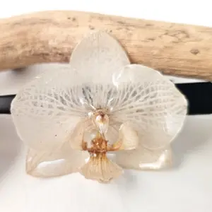 Orchid hairclip-Melissa
