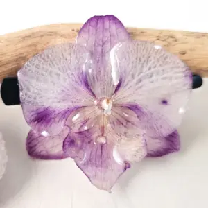 Orchid hairclip-Lacey