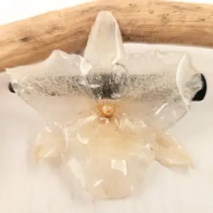 Orchid hairclip-Giselle